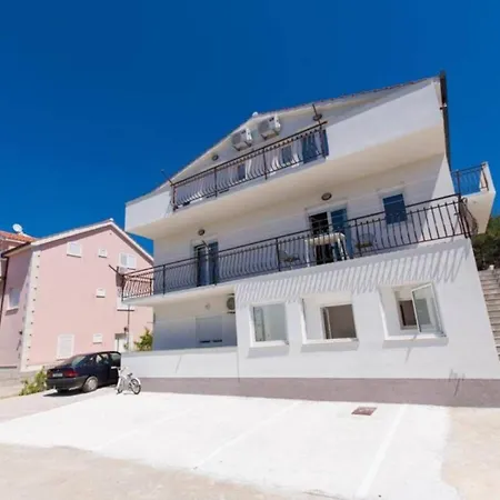 Apartment Charming Arta